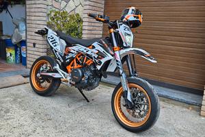 KTM 690 SMC R  2016