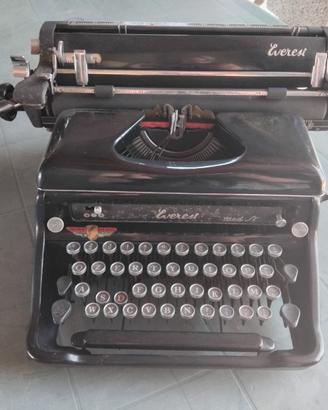 Macchina da scrivere vintage Everest mod. ST