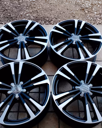 CERCHI 18 ORIGINALI AUDI COD:2210