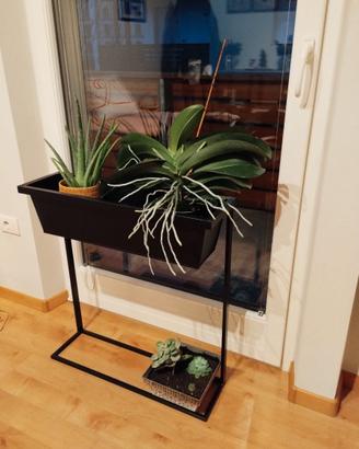 Fioriera metallo nero