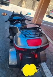 Honda Dueville NT 700