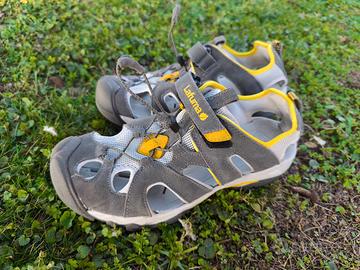 Scarpe da trekking basse tipo sandali punta chiusa