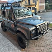 Defender td110 9 posti gancio traino iscritta asi
