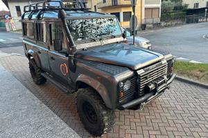 Defender td110 9 posti gancio traino iscritta asi