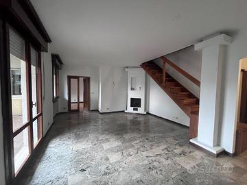 Appartamento su due livelli - la casa ideale pe...
