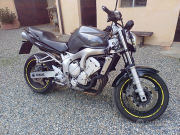 Yamaha FZ6