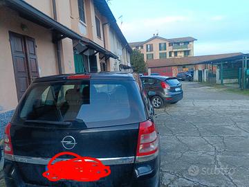 Opel Zafira 2008 cambio automatico 260000km 