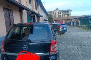 Opel Zafira 2008 cambio automatico 260000km 