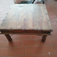 Tavolino in teak indiano