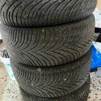 Pneumatici 235/45/17