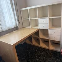 Libreria e scrivania