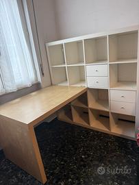Libreria e scrivania