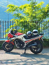 Honda VF500F 1984 FMI + ricambi seconda moto 