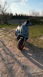 Malaguti Phantom F12