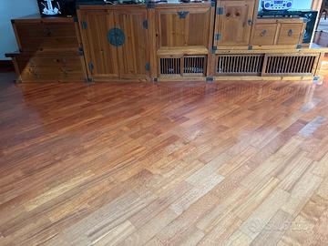 Mobile etnico in legno massello