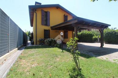 VILLA SINGOLA A CASALGRANDE