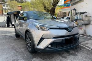 Toyota style c-hr 2017