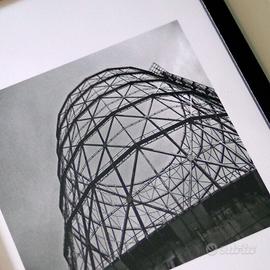 Foto gasometro architettura in bianco e nero