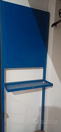 scaffale in acciaio blu