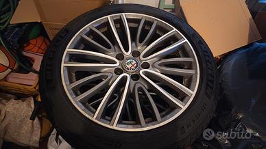 Gomme-Cerchi Alfa Romeo Giulia can differenziato