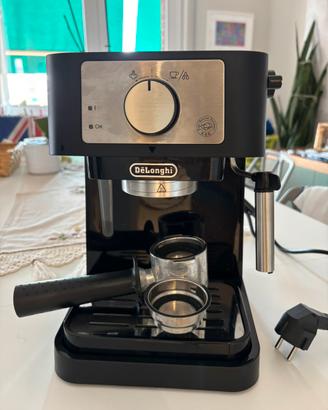 Macchina caffè DeLonghi stilosa
