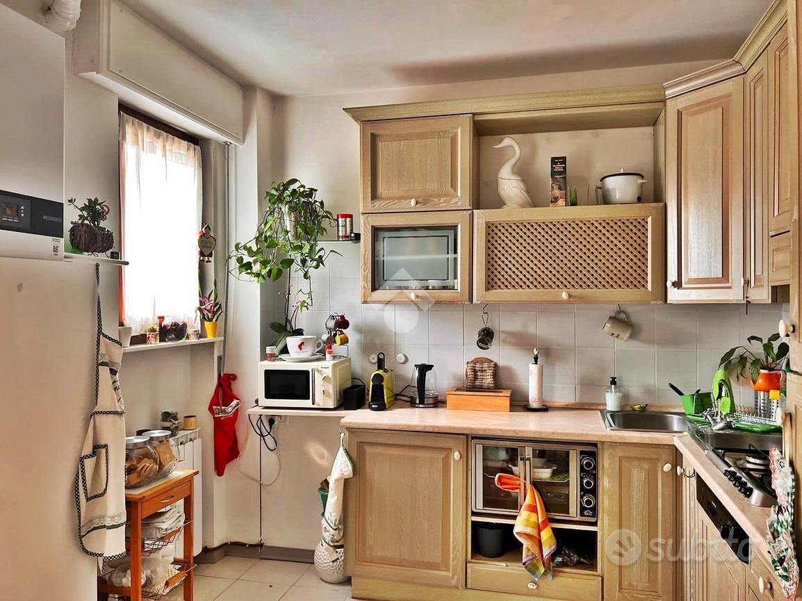 4 LOCALI A GUALDO TADINO - Vista 4
