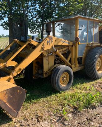 Terna Massey Ferguson e altra attrezzatura