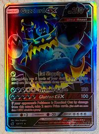 Carta da collezione Pokemon Guzzlord GX 63/111