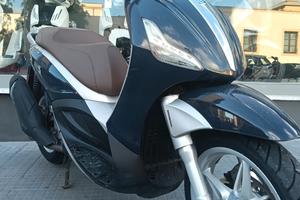 Piaggio Beverly 350 ABS ASR anno: 2020