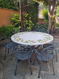 Tavolo in ceramica da esterno