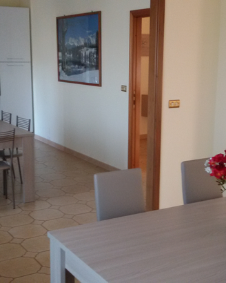 Ampio appartamento in villa con spazi esterni