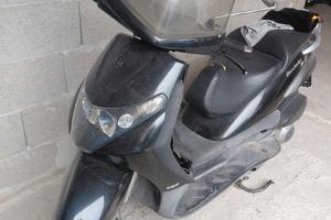 Beverly 125