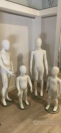 manichini bianchi per abbigliamento bambini