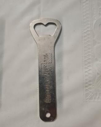 Apribottiglie in metallo con logo Kronenbourg.