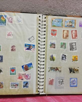 Collezione 400 francobolli mondo  + 2 Raccoglitori