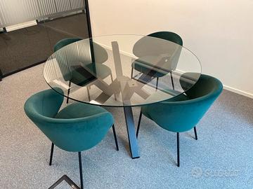 Set tavolo e sedie + tavolino in cristallo