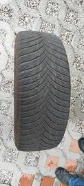 4 pneumatici invernali Firestone 215/60 R16 99H