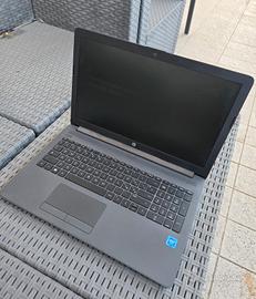 Computer laptop HP 250 G7
