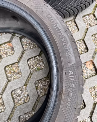 Gomme Kleber (prodotte da Michelin) 225/45 R17 94Y
