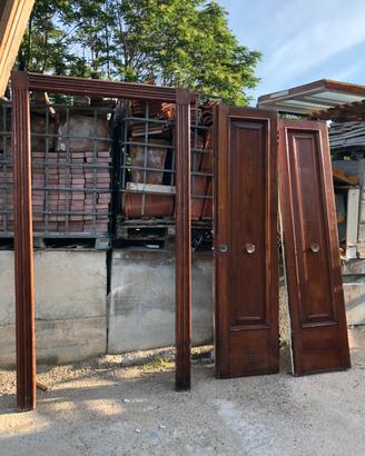 Portone in legno