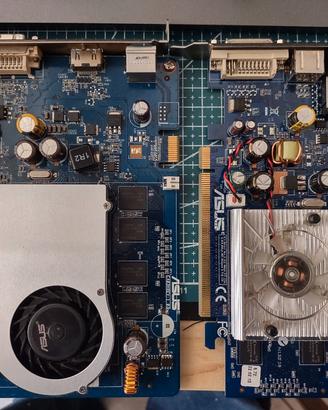 bundle GPU vintage NVIDIA/ATI funzionanti