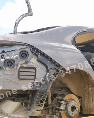 SCOCCA per taglio LAMIERA MERCEDES CLA berlina