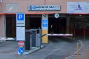 Box 20 metri quadrati Parcheggio 2