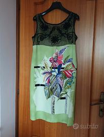 Abito Estivo Smanicato con Stampa Floreale