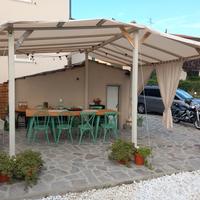 seminuovo pergolato 5,5 x 4,5 circa