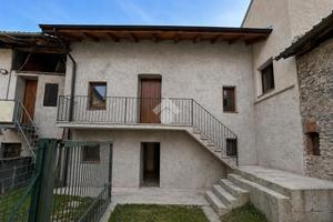 CASA SEMINDIPENDENTE A SANT'ANTONINO DI SUSA