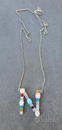 collana con ciondolo lettera N