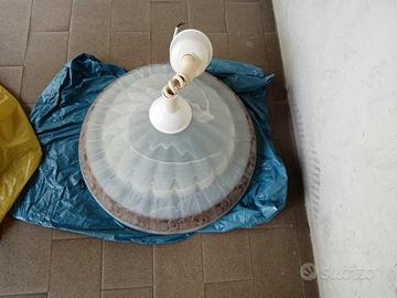 lampadario in vetro lavorato 