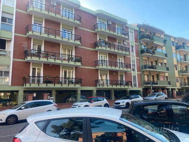 Cagliari ampio quadrivano zona Genneruxi