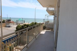 APPARTAMENTO FRONTE MARE Ladispoli